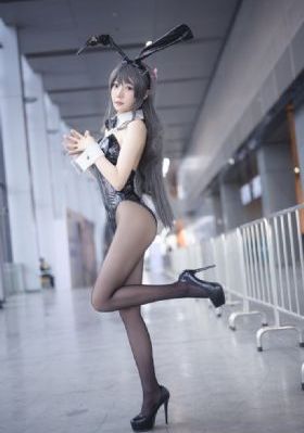 欧美v上衣_超清在线观看视频